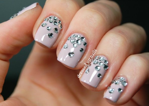 Ногти со стразами для подростков