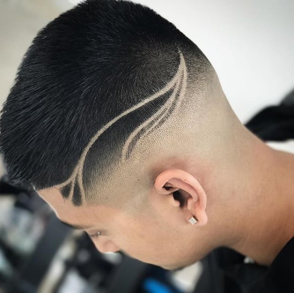 Выстриг для мальчика звезда