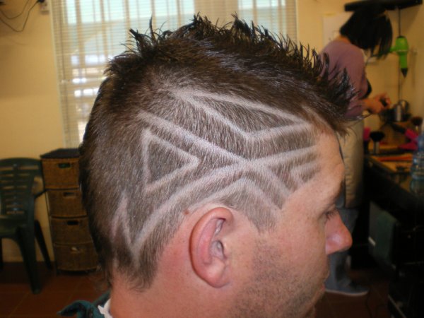 Фигурные стрижки для мальчиков