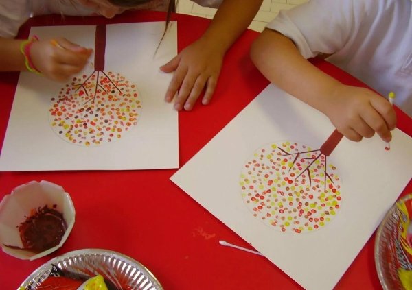 Золотая рыбка пуантилизм