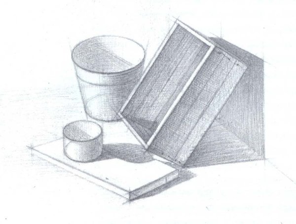 Зарисовки предметов призматической формы