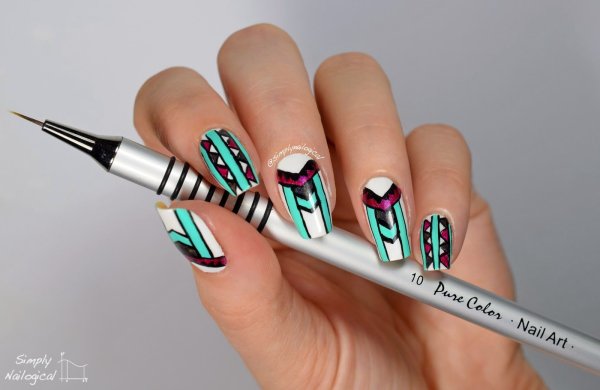 Рисование иголкой на ногтях