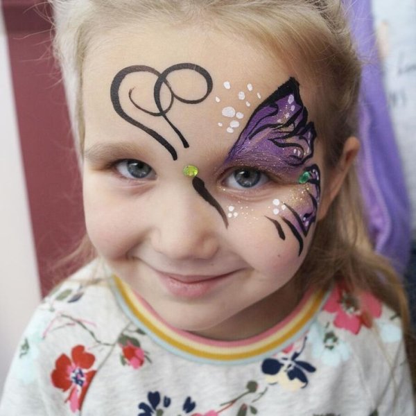 Аквагрим бабочка для девочки