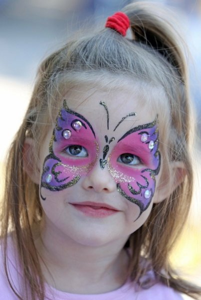 Грим Божья коровка на лице для детей