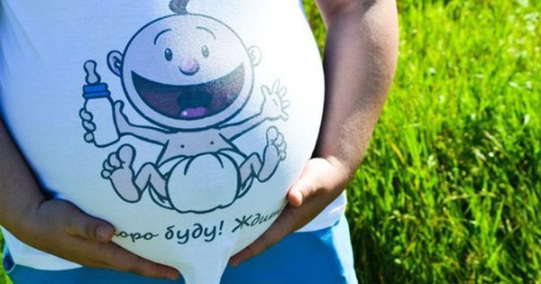 Рисование на животе беременных