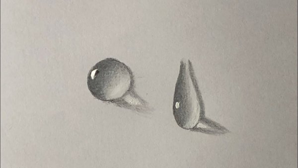 Капля воды карандашом