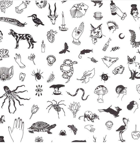 Много маленьких татуировок