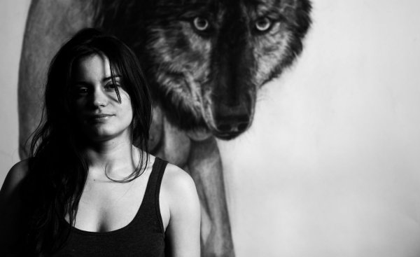 Девочка волчица