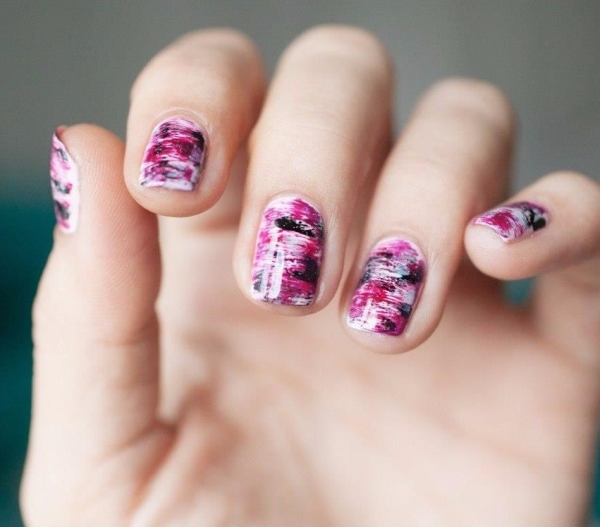 Необычный маникюр на короткие