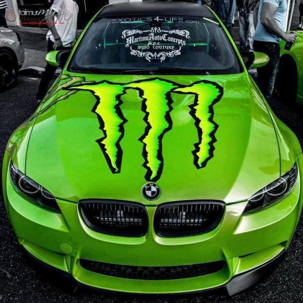 Рисунок машины карандашом