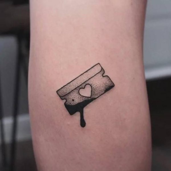 Лезвие тату эскиз