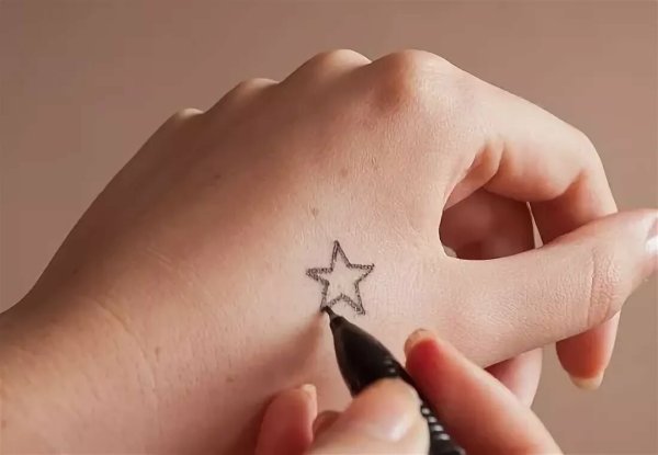 Тату ручкой