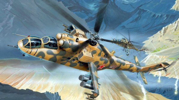 Танкисты в танке с девушками