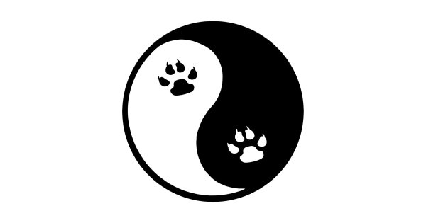 Тату на белом фоне Инь Янь