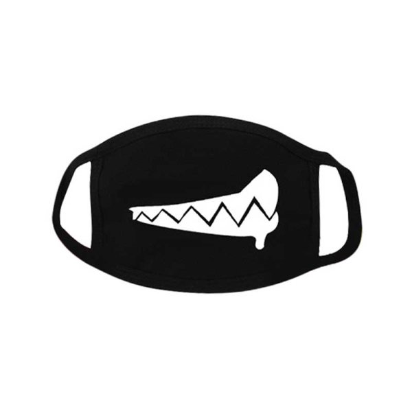 Маски с принтами на рот