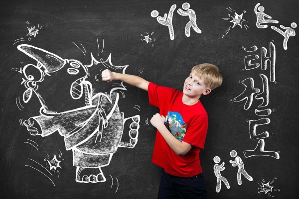 Рисунки мелом на доске