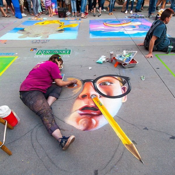 Фестиваль рисунков на асфальте