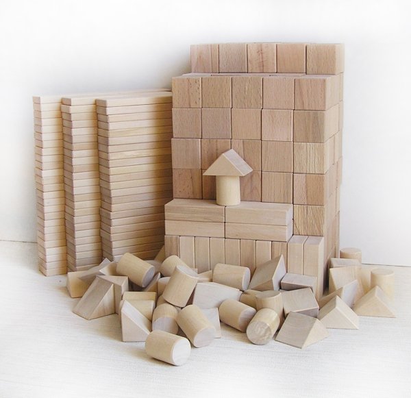 Набор деревянных кубиков