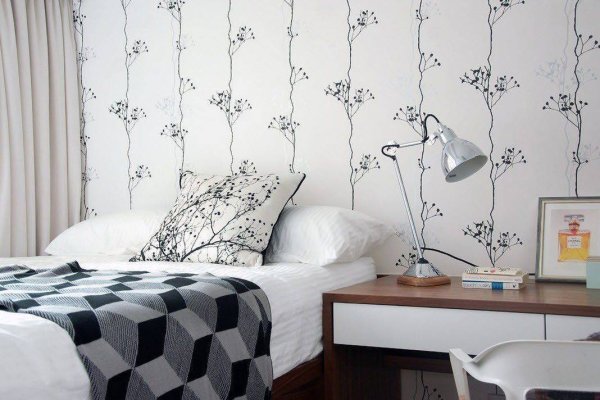 Комбинирование обоев в маленькой комнате