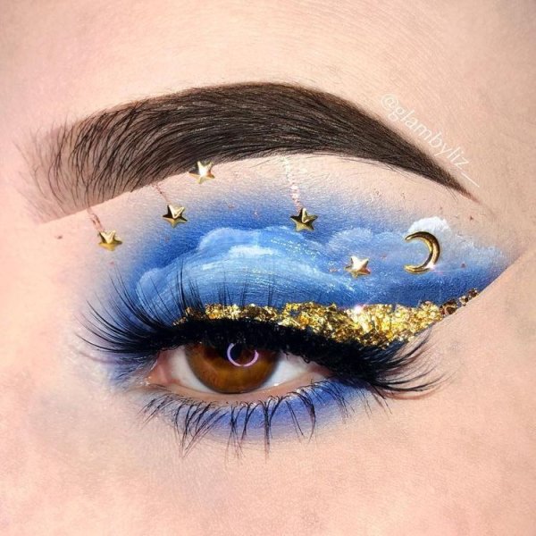 Макияж с облаками