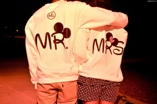 Парные тату для подруг