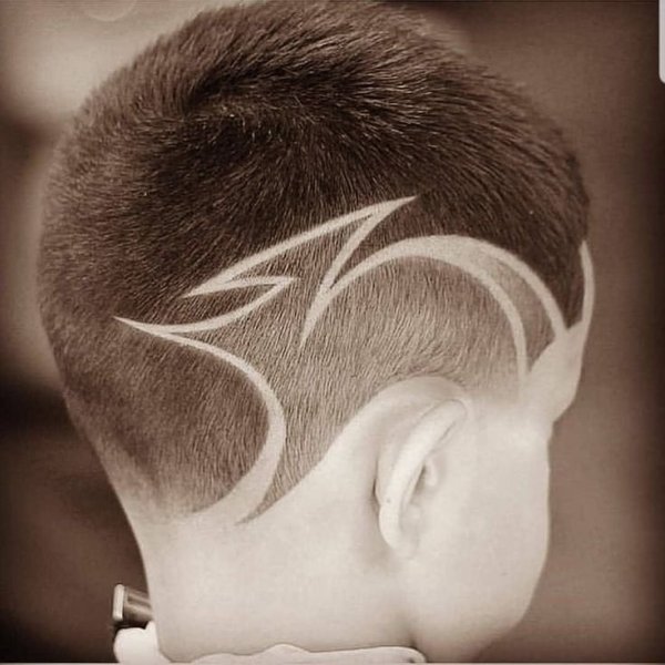 Кельтский узор на голове стрижка