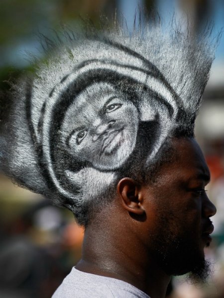 Шевелюра на голове мужчины