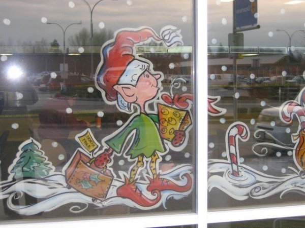 Украшение окон витражными красками