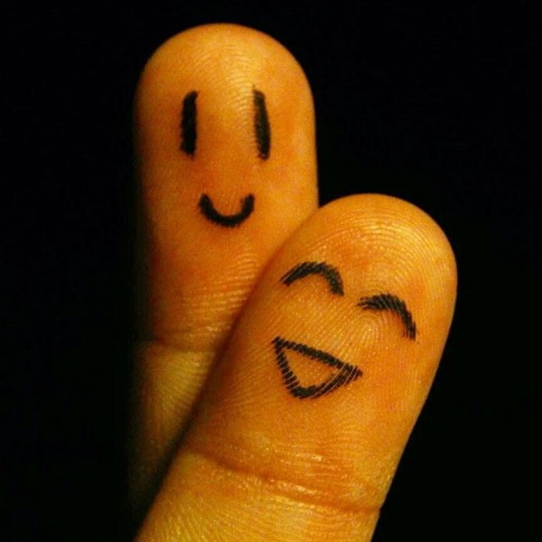 Забавные рисунки на пальцах