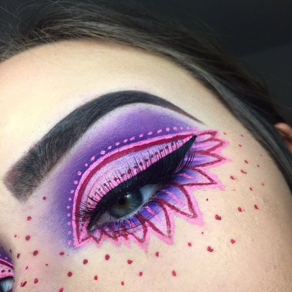 Необычный аквагрим