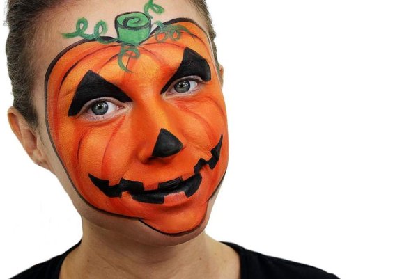 Тыква на Хэллоуин черно белая