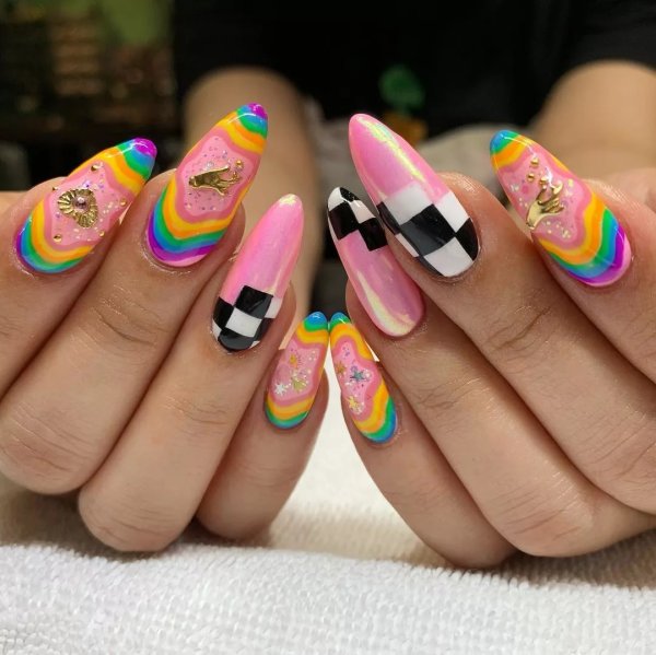 Ногти для подростков модные яркие