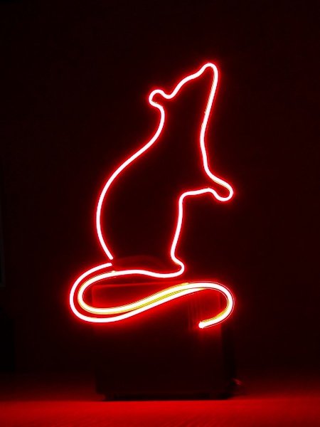 Неоновая мышь