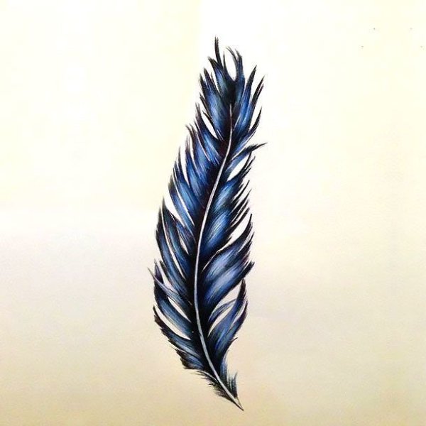 Голубое перо тату