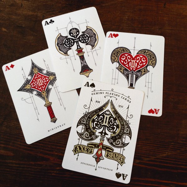 Рисунки на настольных картах