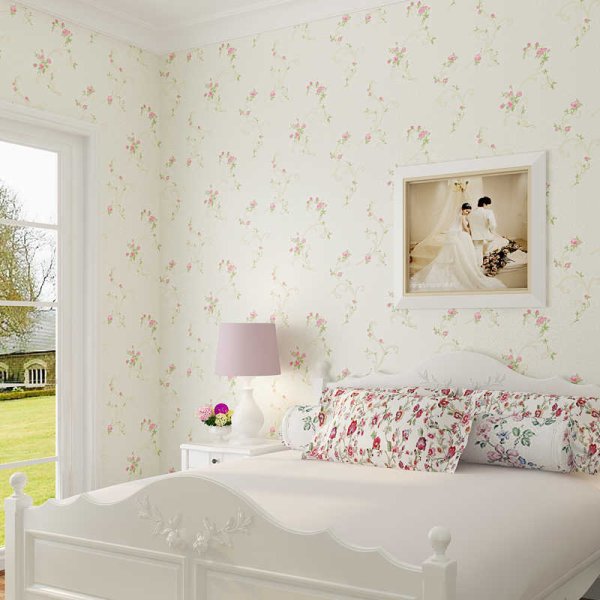 Обои в мелкий цветочек для спальни