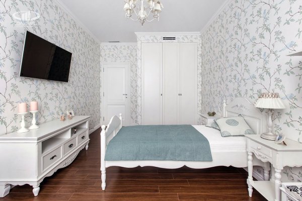 Бирюзовые обои в спальне