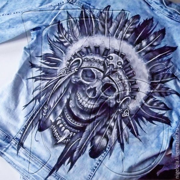 Роспись джинсовой куртки череп