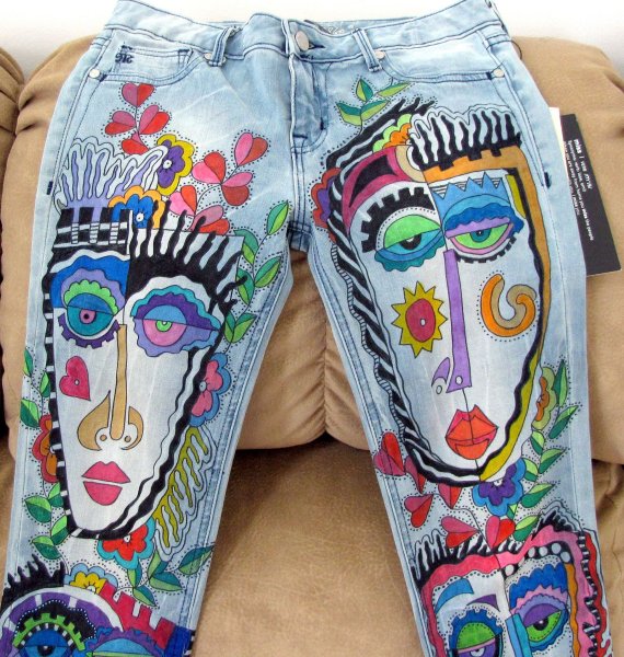 Рисунки на джинсах