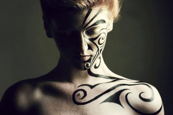 Боди арт черно белый