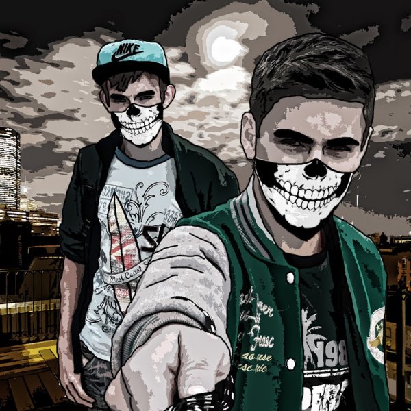 Два пацана в масках