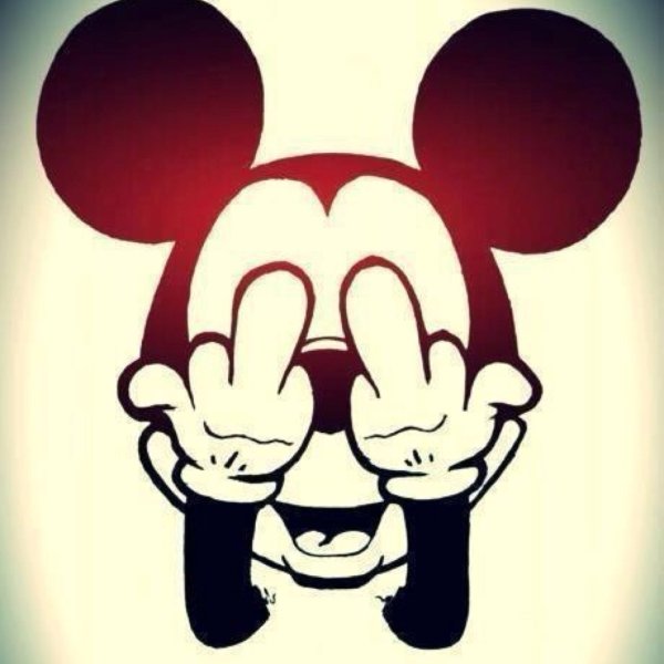 Смешная мультяшная девочка