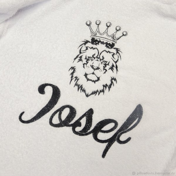 Машинная вышивка на халатах