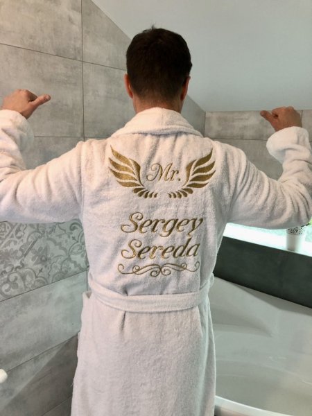 Надпись на халате