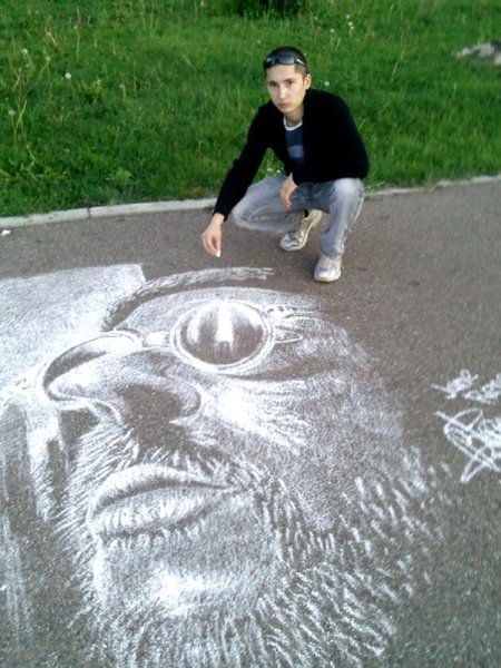 Рисунки на асфальте.