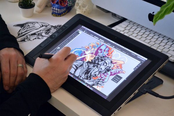 Аниме на графическом планшете