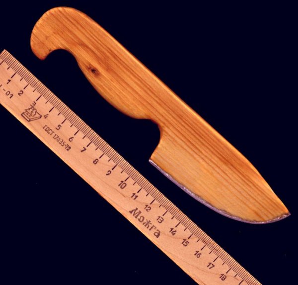 Нож из линейки деревянной