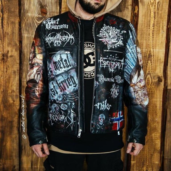 Байкерская куртка с принтом
