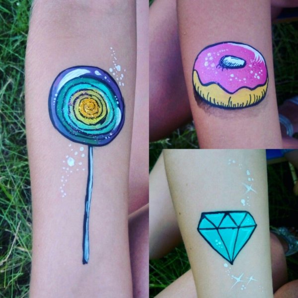 Аквагрим на руке