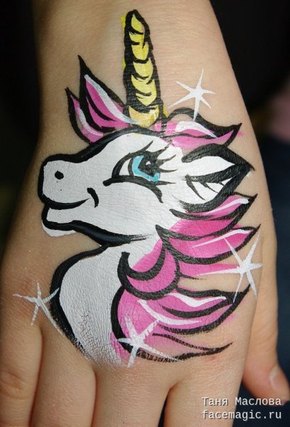 Аквагрим на руке